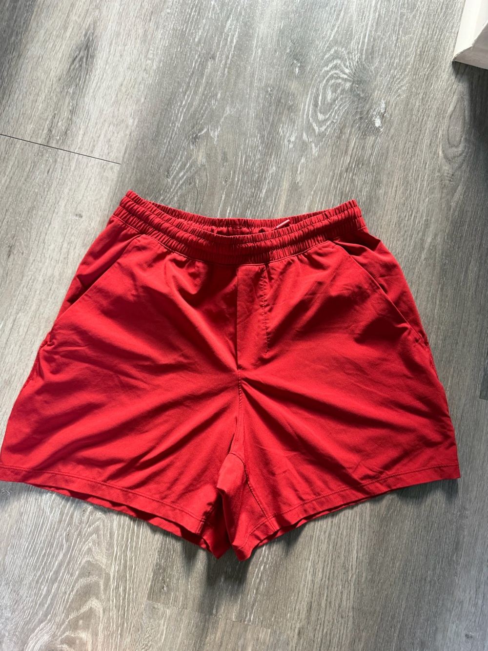 Men’s Lululemon 5” shorts